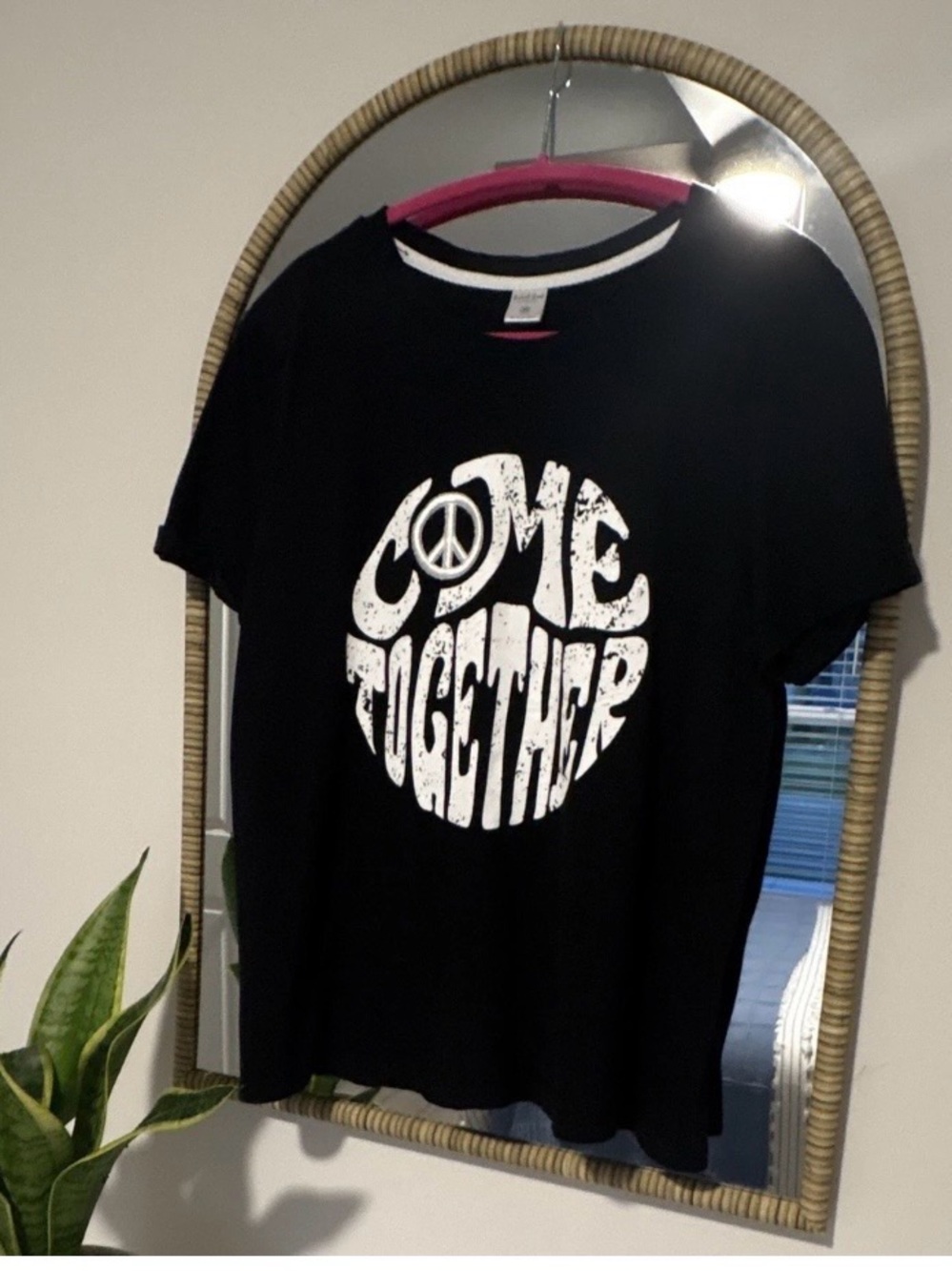 Women's Black 'Come Together' Graphic Short Sleeve Tee